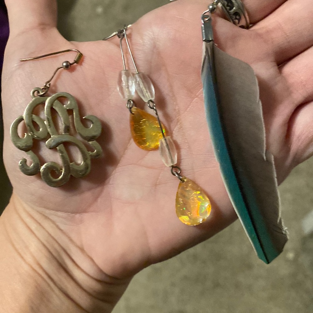 Free w/Purchase - Mismatched Earrings